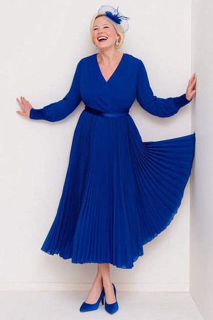 Dark Blue Chiffon A Line Pleated V-Neck Long Sleeves Mother of the Bride Dress