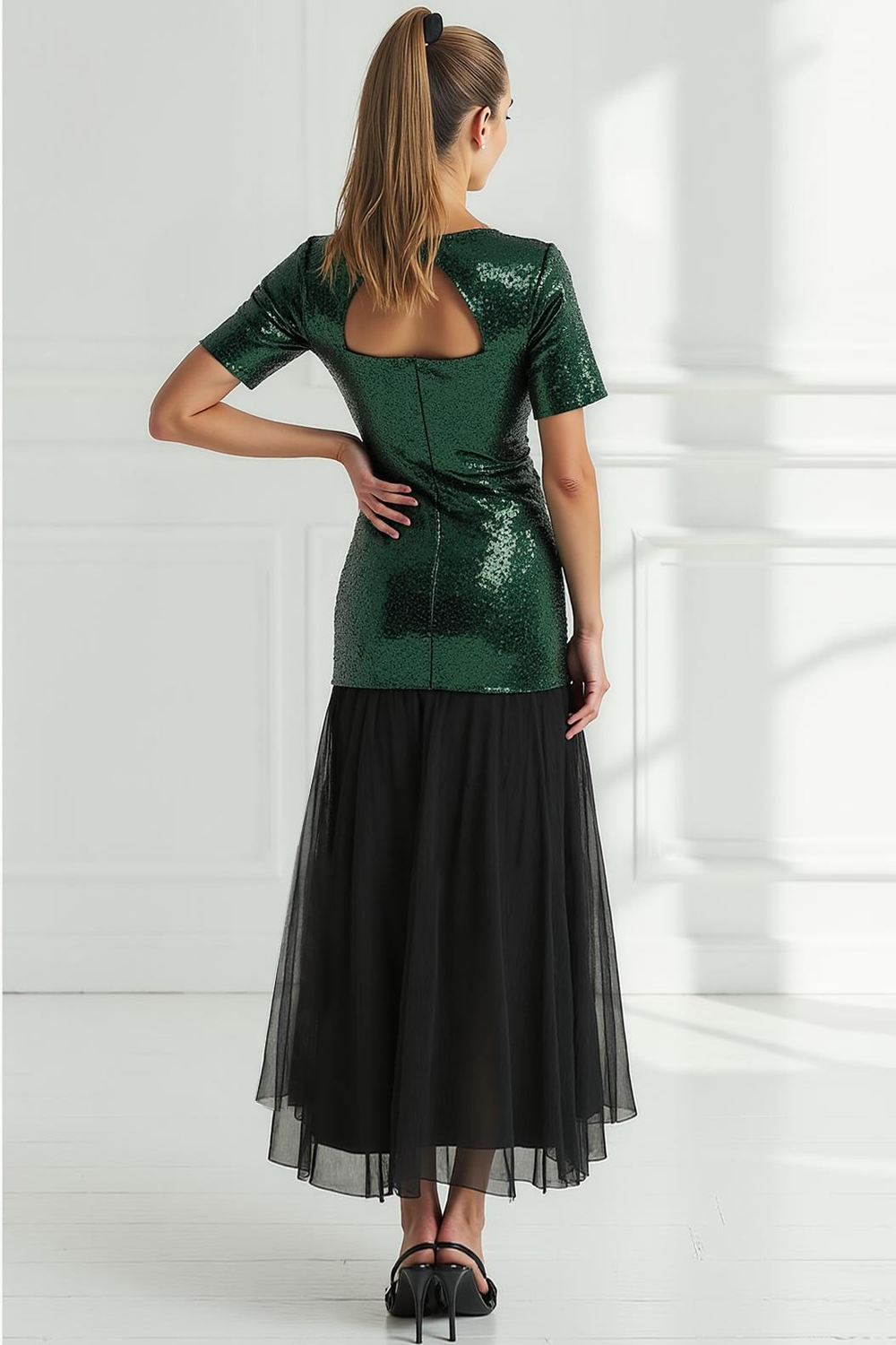Sparkly Dark Green Tulle V-Neck Sheath Long Prom Dress with Sequin